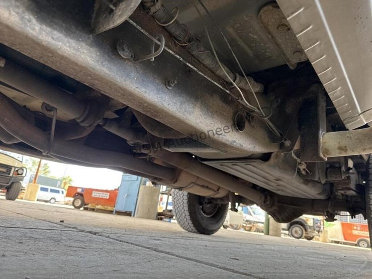 2002-gmc-sierra-2500hd-image-29