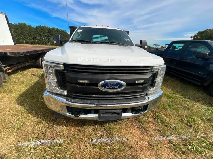 2009-ford-f350-xl-image-3