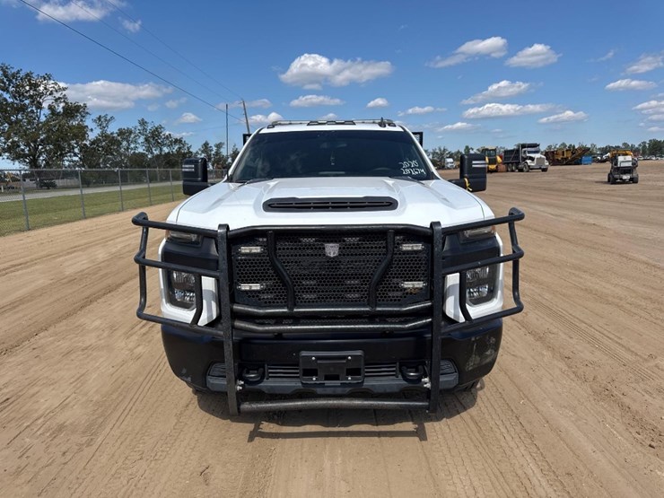 2020-chevrolet-silverado-3500-image-7
