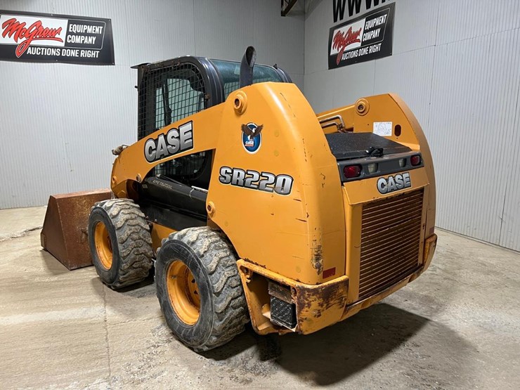 2015-case-sr220-image-3
