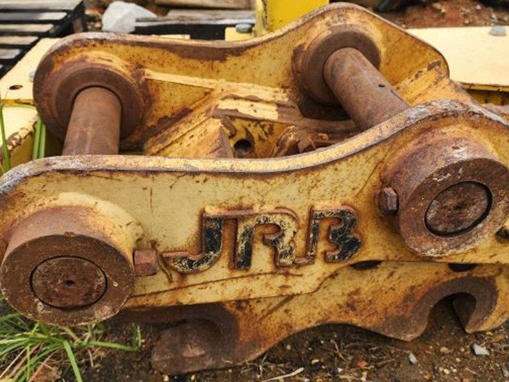 jrb-quick-attach-coupler-image-3