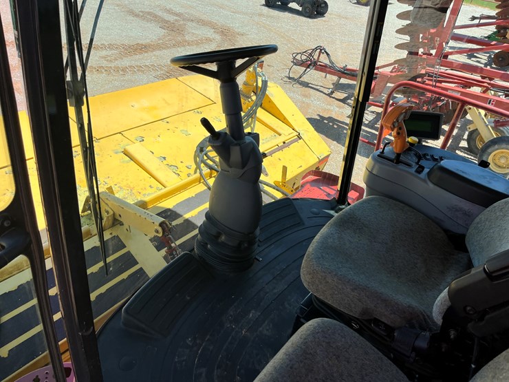 2009-new-holland-h8060-image-26