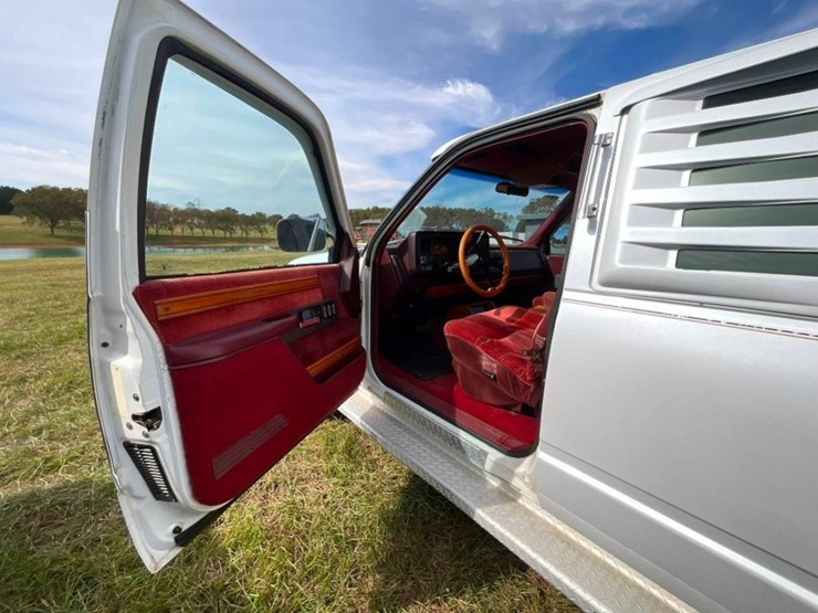 1992-chevrolet-3500-image-12