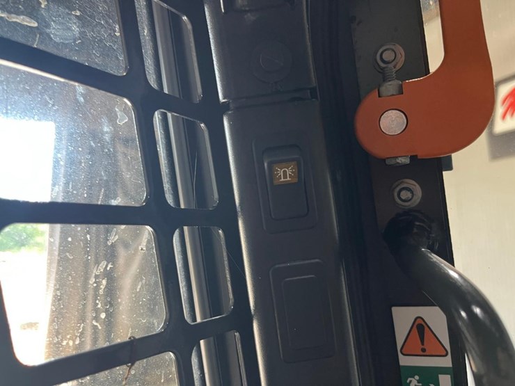 2023-bobcat-s650-image-22