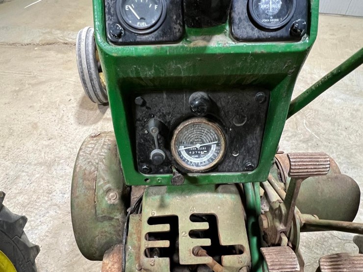 john-deere-530-image-22
