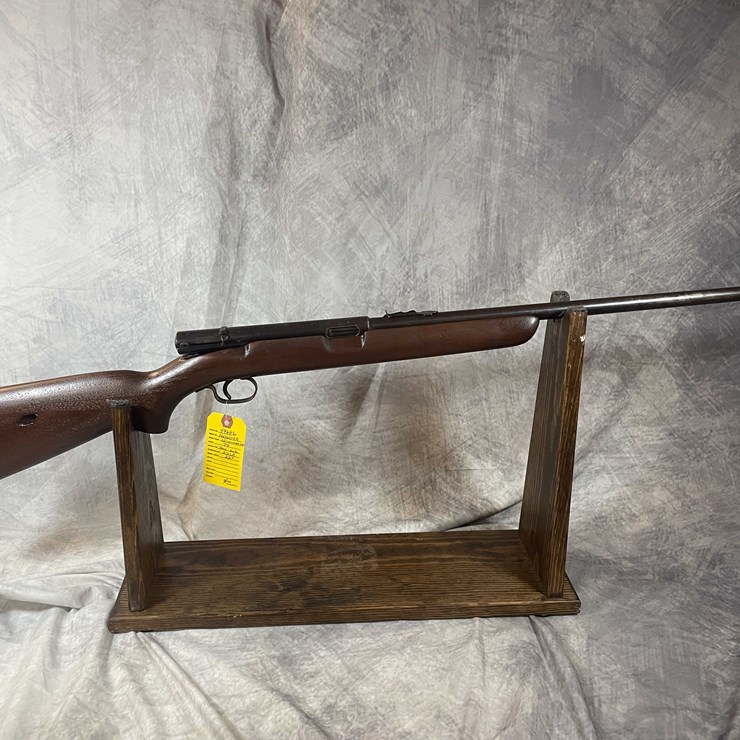 #2075 • Winchester Model 74 22 LR Semi-Auto Rifle, SN: 160604A