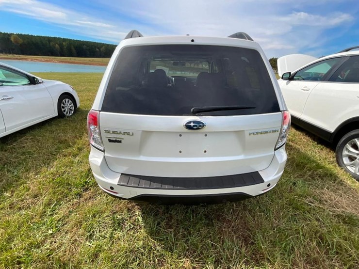 2010-subaru-forester-image-8