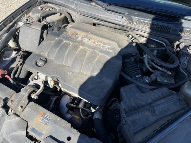 2012-chevrolet-impala-sedan-image-10