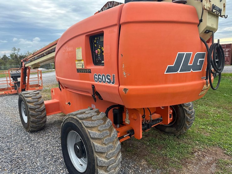 2007-jlg-660sj-image-10