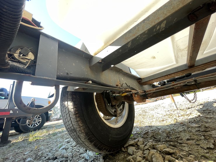 #1039-•-single-axle-water-pump-trailer-image-40