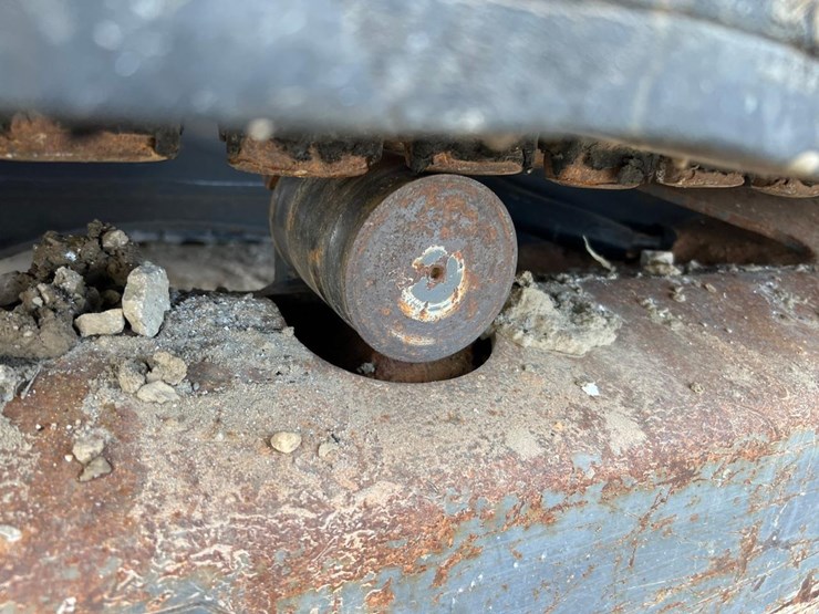 2017-takeuchi-tb260-image-17