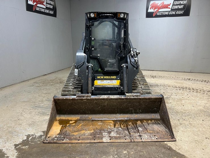 2023-new-holland-c332-image-8