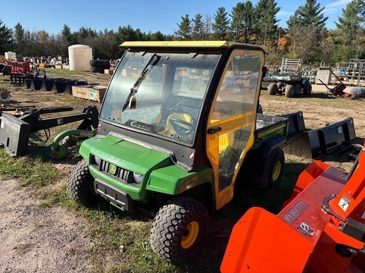 john-deere-gator-image-1