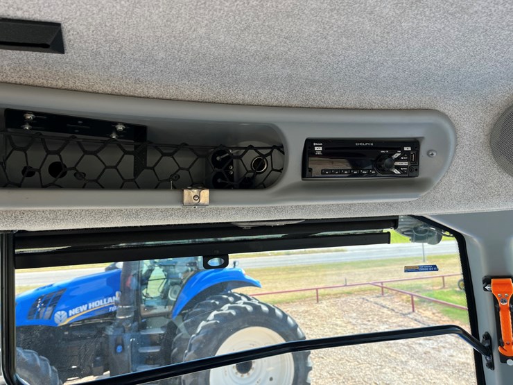 2018-new-holland-t8.380-image-20