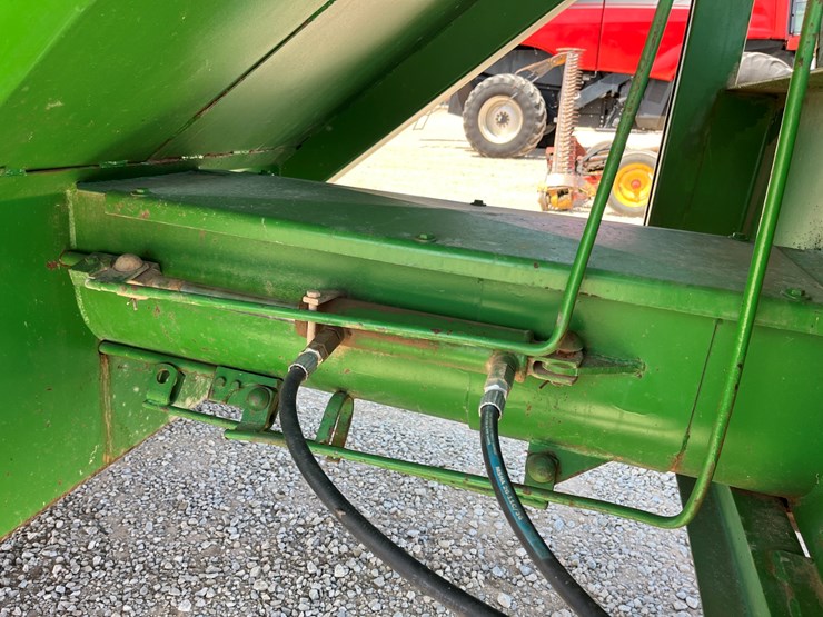 john-deere-400-image-5