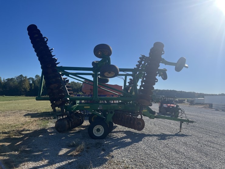 john-deere-2623-image-4