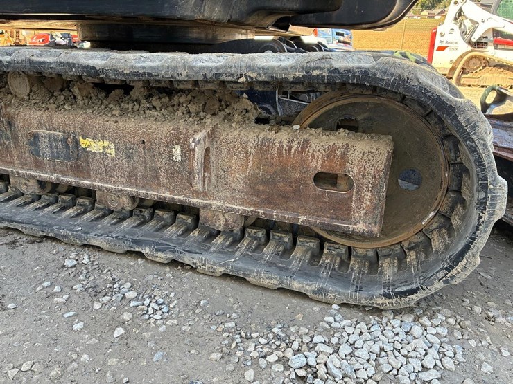 2019-bobcat-e85-image-14