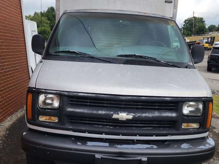 chevrolet-express-3500-image-3