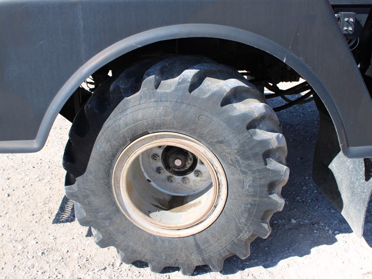 2006-case-ih-4300-image-40
