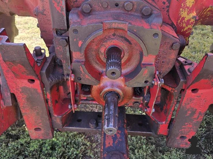 1966-international-806-image-10