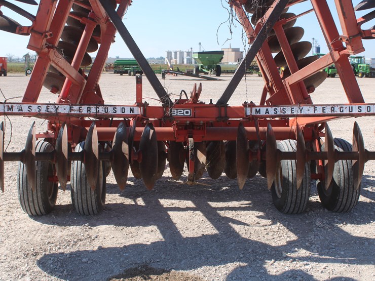 #2049-•-disc-image-8