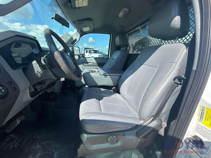 2016-ford-f550-image-11