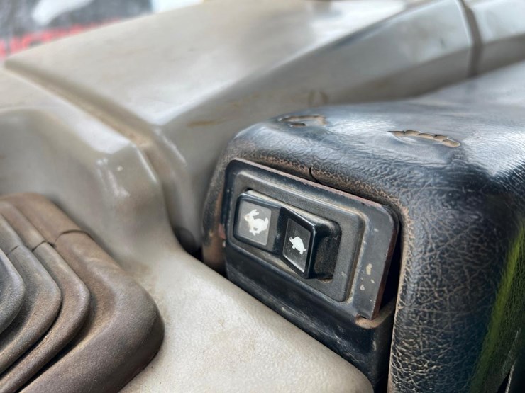 caterpillar-d5n-xl-image-34