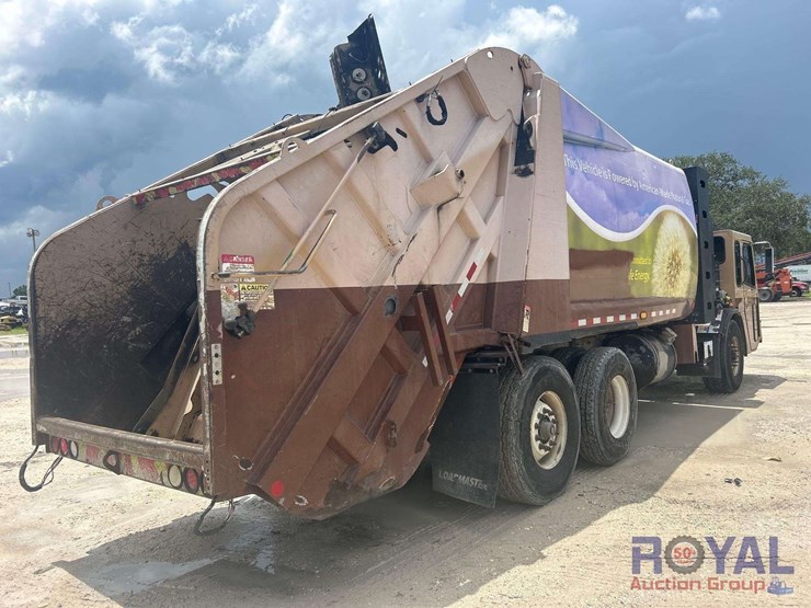 2012-crane-carrier-low-entry-t/a-rear-loader-garbage-truck-image-3