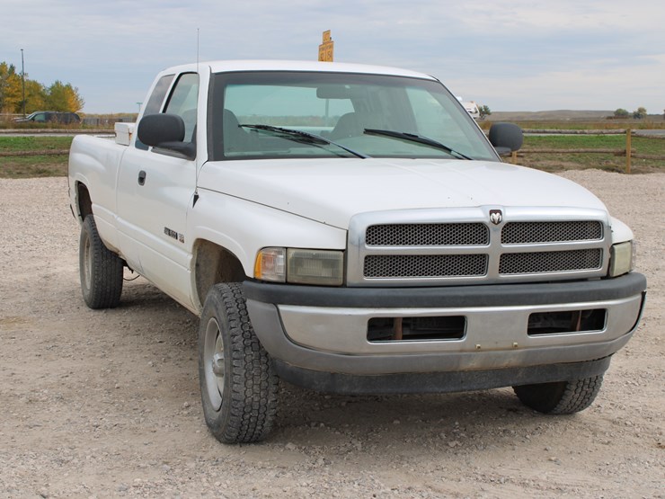 2001-dodge-ram-1500-image-3