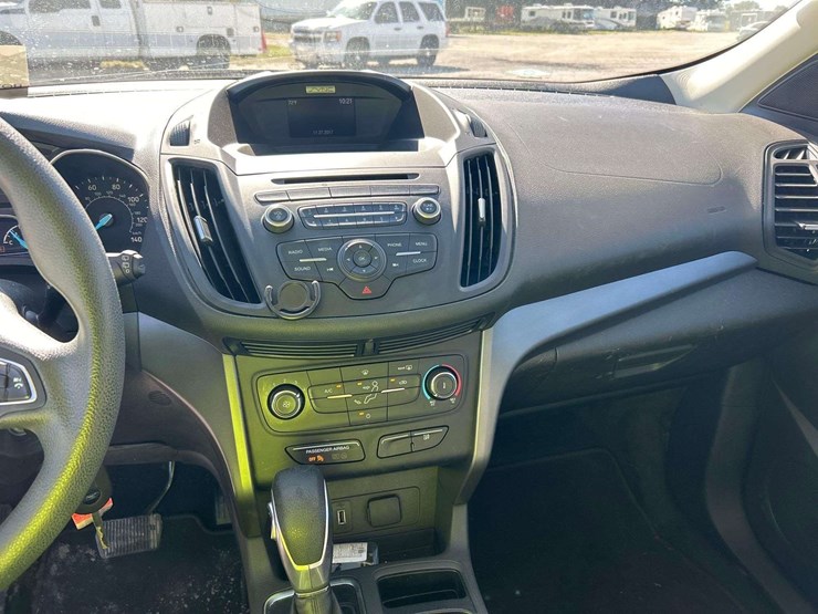 2017-ford-escape-image-15