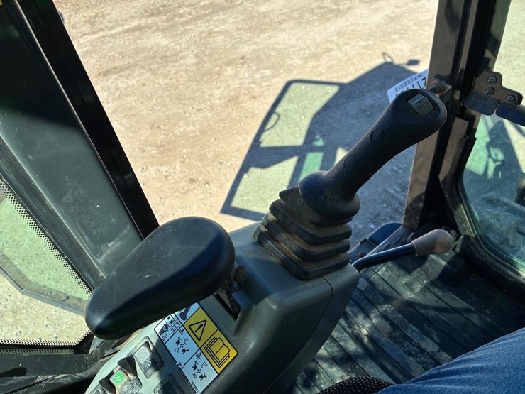 2019-bobcat-e85-image-27