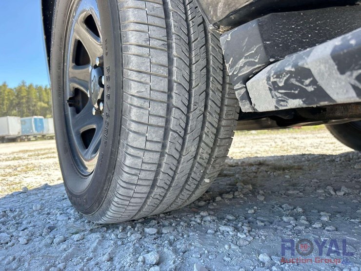 2018-chevrolet-tahoe-image-24