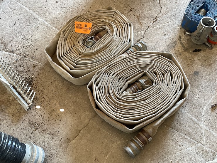 #1060-•-(2)-discharge-hoses-image-1