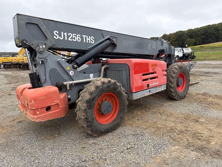 2017-skyjack-sj1256ths-image-3