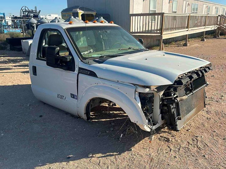 2015-ford-f550-image-2