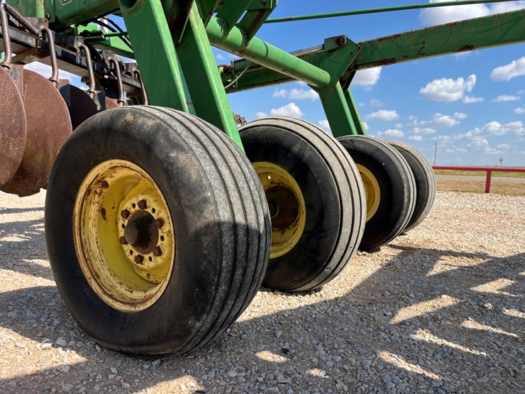 john-deere-355-image-16