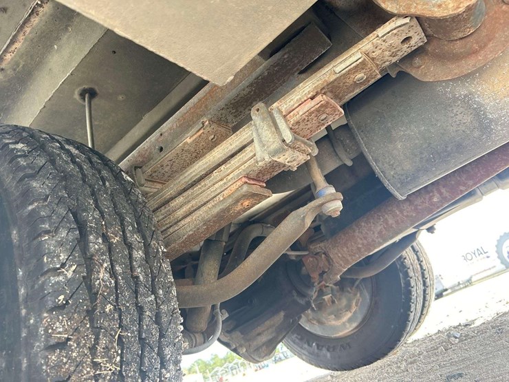 1997-chevrolet-c3500-auto-crane-service-truck-image-23