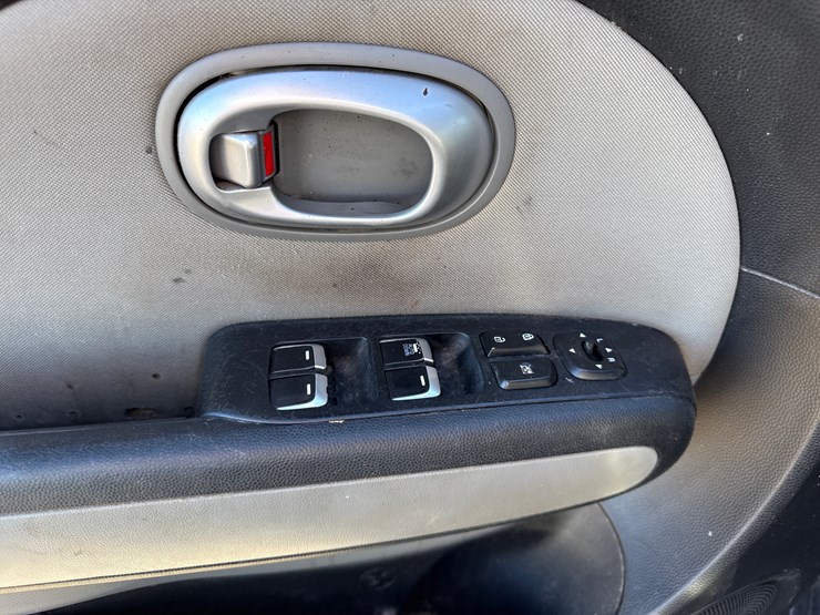 #27163-•-2017-kia-soul-suv-vin:-kndjn2a2xh7430848-inv#-27163-image-23