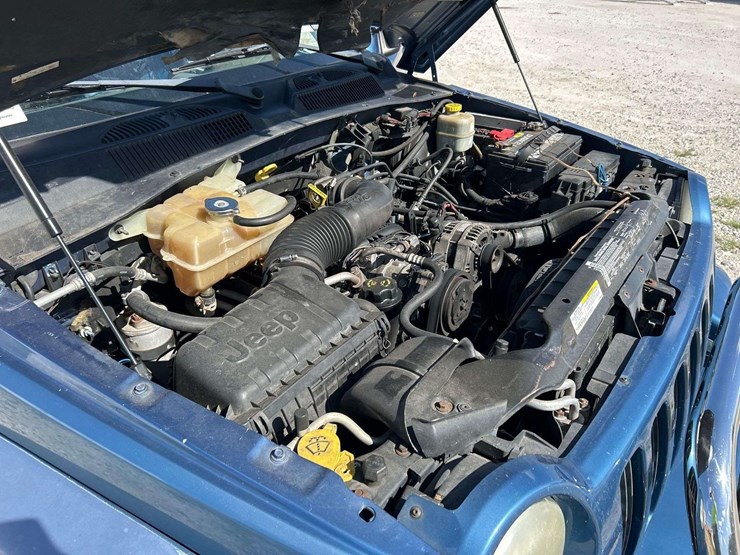 2004-jeep-liberty-image-9