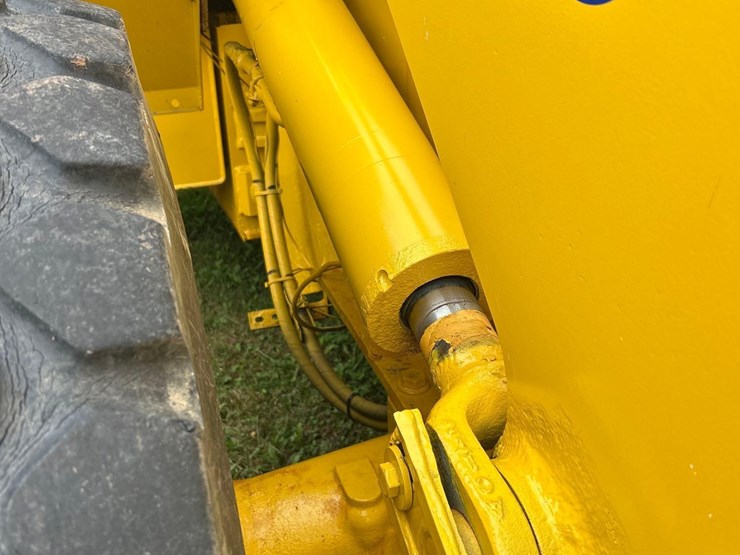 komatsu-wa250-image-9