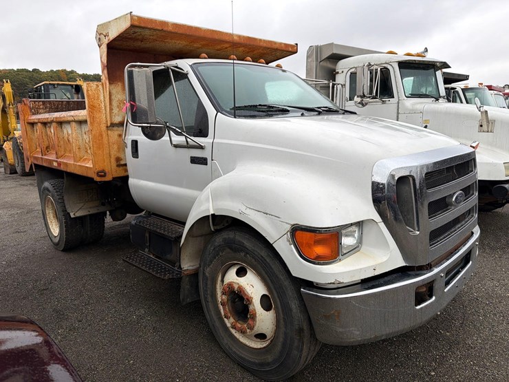 2004-ford-f650-image-2