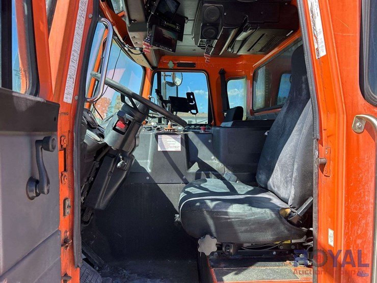 2015-autocar-xpeditor-image-10