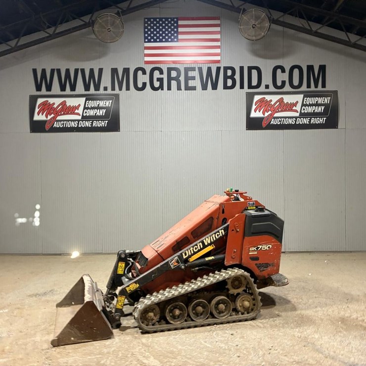 2015 DITCH WITCH SK750