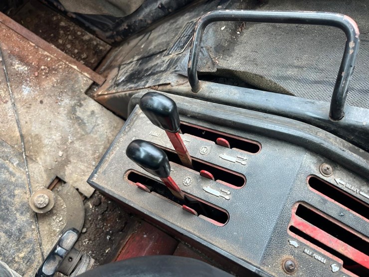 international-186-image-37