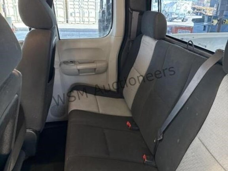 2009-chevrolet-silverado-1500-image-23