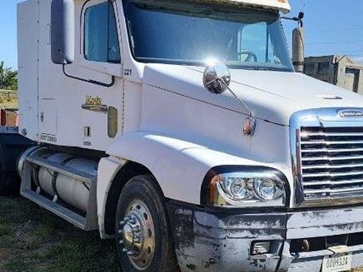 1997-freightliner-image-10