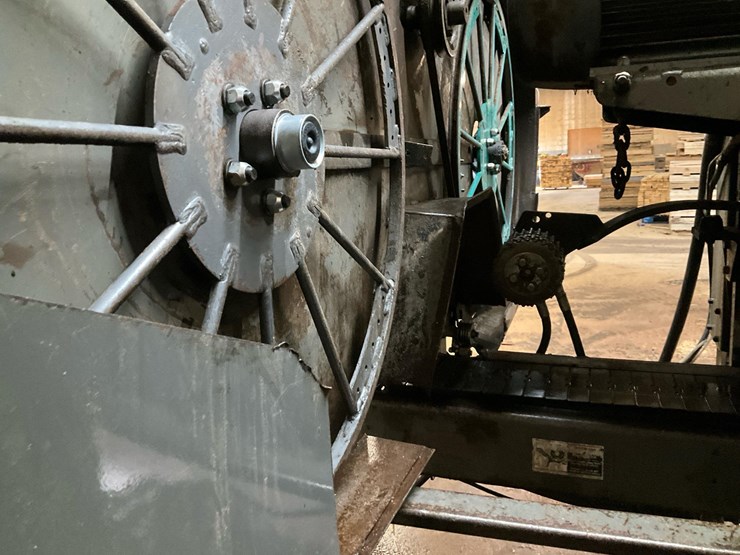 #130-•-wood-mizer-pallet-lumber-resaw-image-27