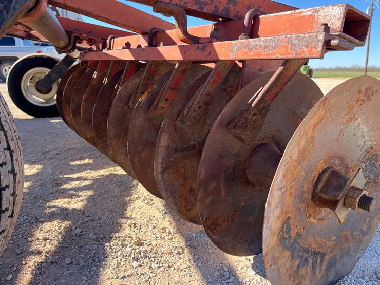 international-370-image-5