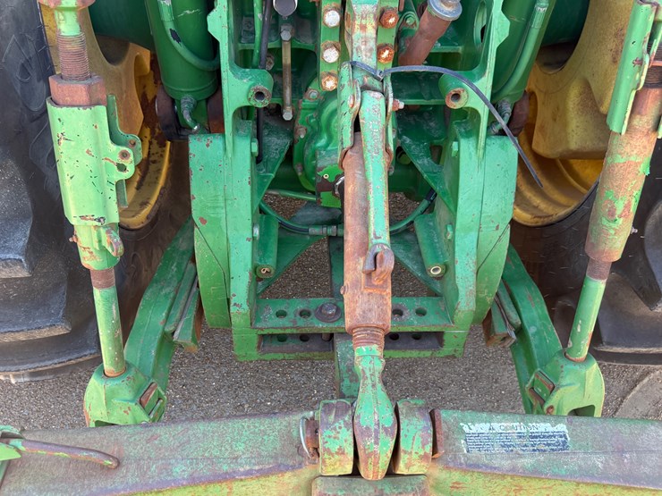 john-deere-8420-image-42