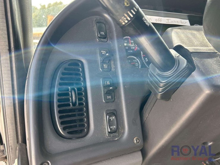 2016-freightliner-m2-106-altec-am50-50ft.-bucket-truck-image-13